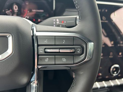 New 2026 GMC Acadia Elevation image 18