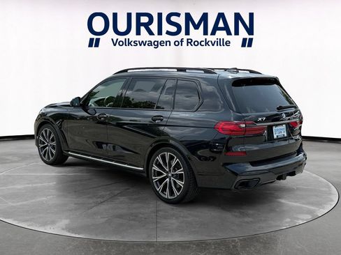 Used 2022 BMW X7 xDrive40i w/ M Sport Package AWD/4WD image 4