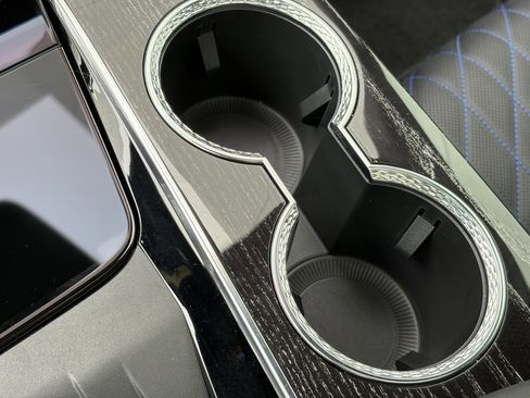 New 2026 Cadillac Escalade IQL Luxury image 32