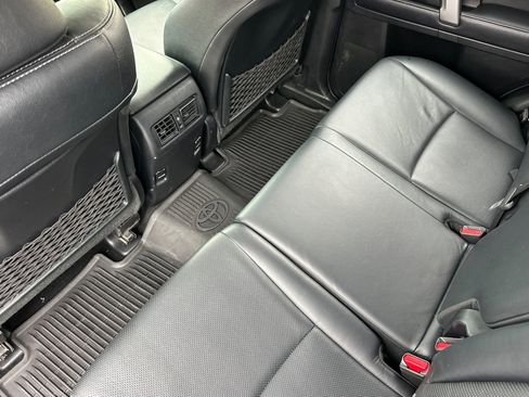 Used 2019 Toyota 4Runner Limited image 9