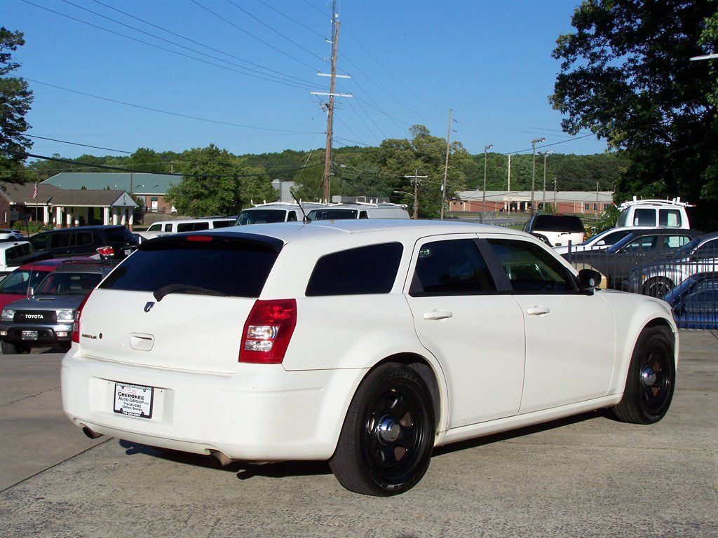 Used 2008 Dodge Magnum RWD image 4