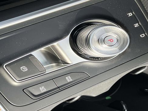 New 2026 Kia Carnival EX image 32