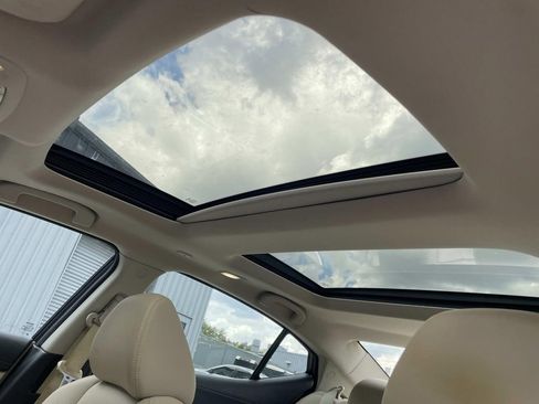 Used 2016 Nissan Maxima Platinum image 18