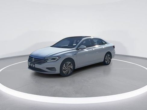 Certified 2021 Volkswagen Jetta SEL Premium image 4