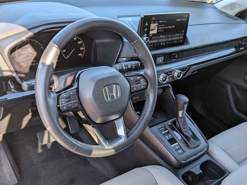 Used 2024 Honda CR-V EX-L image 14