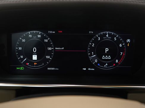 Used 2020 Land Rover Range Rover HSE image 26