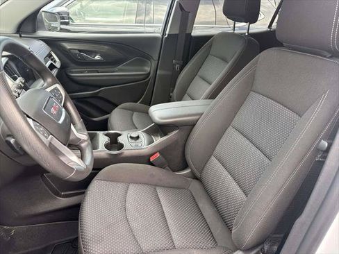Used 2023 GMC Terrain SLE w/ Driver Convenience Package AWD/4WD image 10
