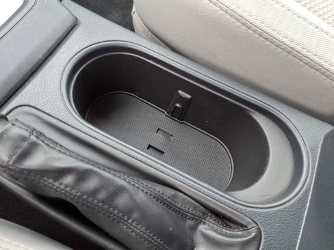 Used 2015 Subaru Forester 2.5i w/ Alloy Wheel Package image 38