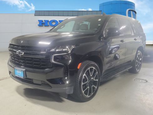 Used 2023 Chevrolet Tahoe RST w/ Luxury Package AWD/4WD image 2