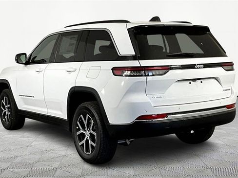 New 2025 Jeep Grand Cherokee Limited w/ Trailer Tow Package image 4