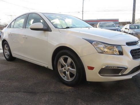 Used 2016 Chevrolet Cruze LT image 1