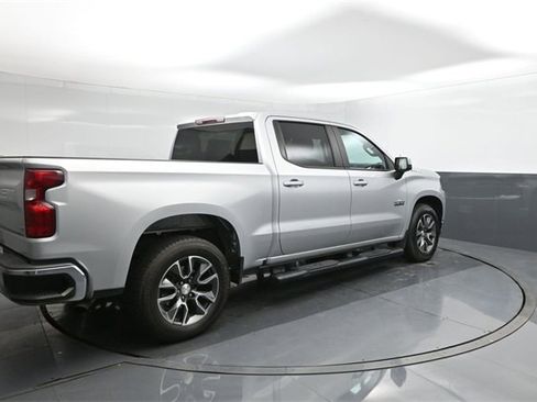 Used 2020 Chevrolet Silverado 1500 LT w/ Texas Edition image 11
