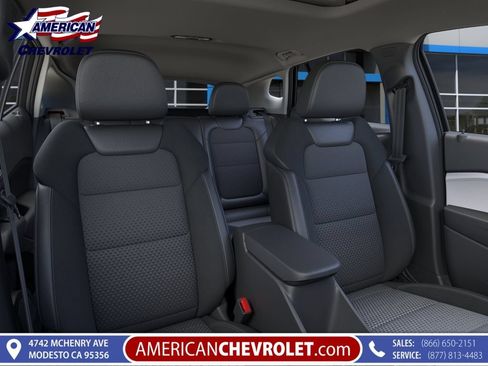 Used 2026 Chevrolet Trax LT w/ Sunroof Package FWD image 42