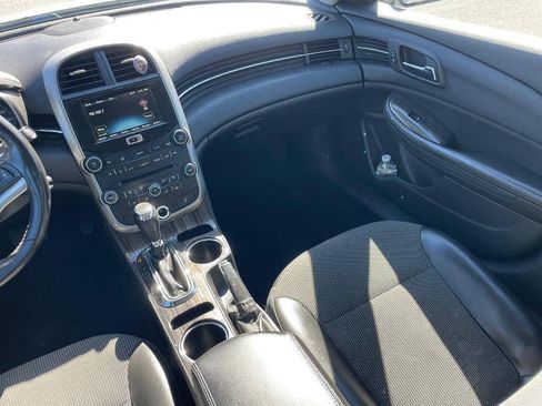 Used 2015 Chevrolet Malibu LT FWD image 15