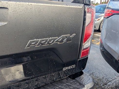 Used 2024 Nissan Titan PRO-4X w/ Pro-4x Convenience Package image 15