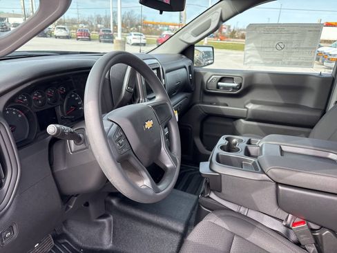 New 2026 Chevrolet Silverado 1500 W/T AWD/4WD image 17