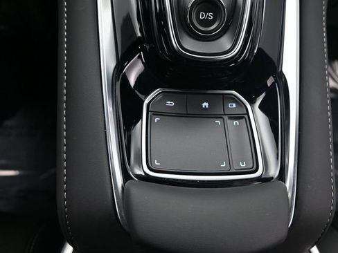 Certified 2025 Acura RDX SH-AWD image 15