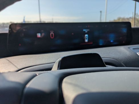 Certified 2025 Ford Expedition Active image 18