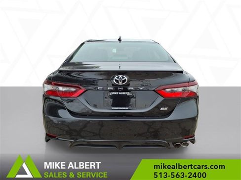 Used 2023 Toyota Camry SE image 6