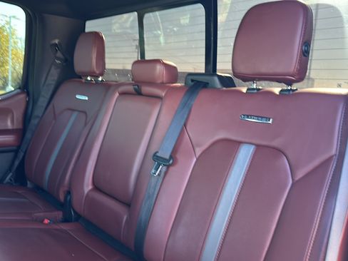 Used 2018 Ford F150 Platinum w/ Equipment Group 701A Luxury image 19