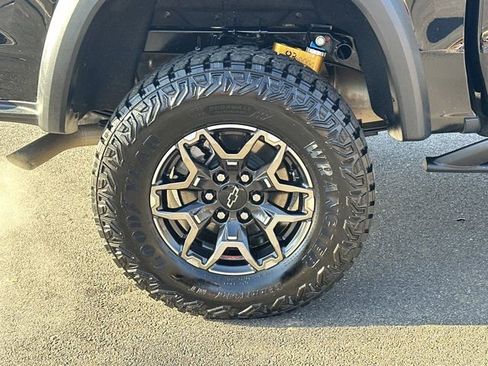 Used 2024 Chevrolet Colorado ZR2 w/ ZR2 Convenience Package III image 20