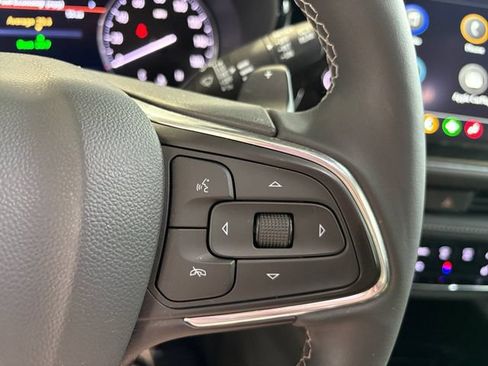 Used 2023 Buick Envision Essence w/ Sport Touring Package AWD/4WD image 25
