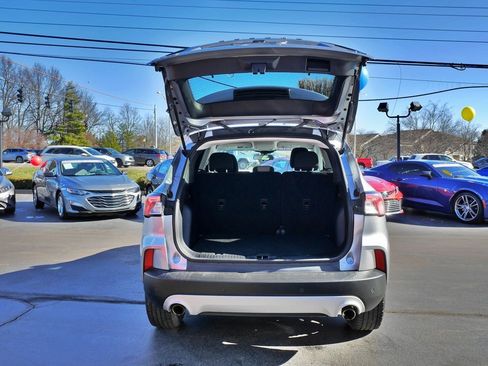 Used 2022 Ford Escape SE w/ Cold Weather Package image 15