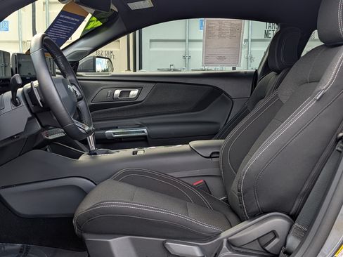 Used 2025 Ford Mustang GT RWD image 16