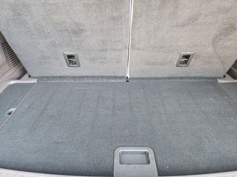 Used 2023 Ford Explorer Platinum w/ Premium Technology Package image 36