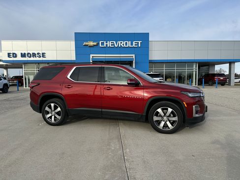 Certified 2023 Chevrolet Traverse LT w/ LT Premium Package image 4