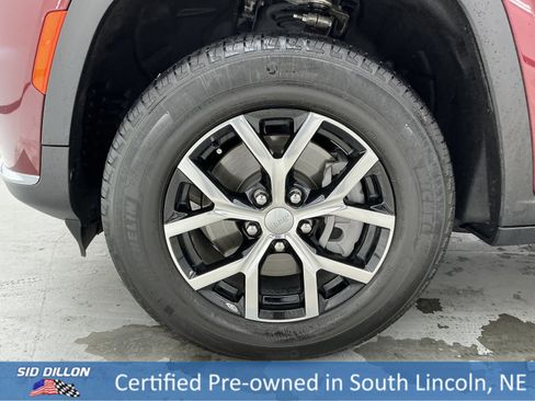 Used 2024 Jeep Grand Cherokee L Limited w/ Trailer Tow Package image 18