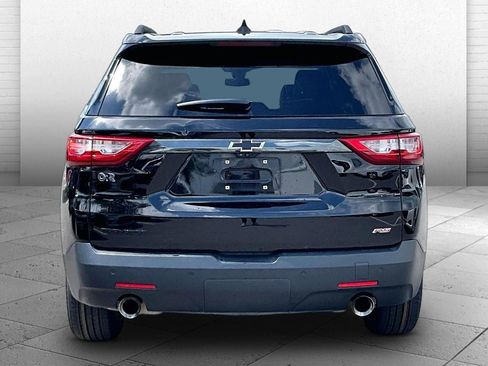 Used 2021 Chevrolet Traverse RS w/ LPO, Floor Liner Package FWD image 3