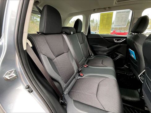 Used 2023 Subaru Forester Premium image 23