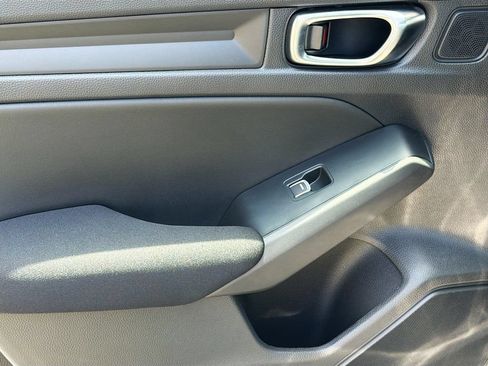 Used 2025 Honda Civic Sport image 26