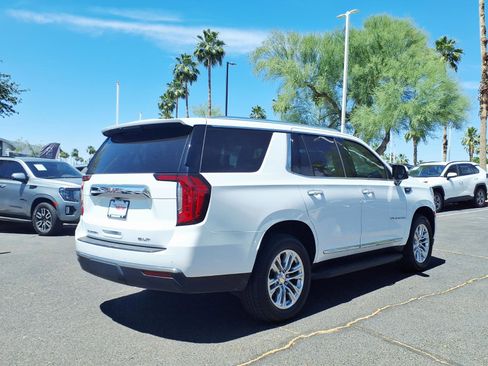 Used 2021 GMC Yukon SLT w/ SLT Luxury Plus Package image 5