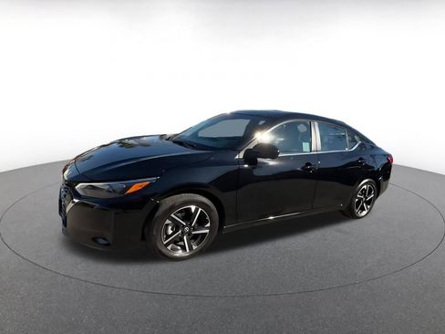 Used 2025 Nissan Sentra SV image 8
