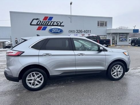 Used 2024 Ford Edge SEL w/ Convenience Package image 6