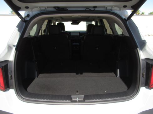 Used 2026 Kia Sorento EX w/ EX Premium Package FWD image 13