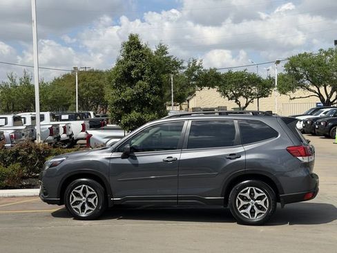 Used 2024 Subaru Forester Premium AWD/4WD image 4