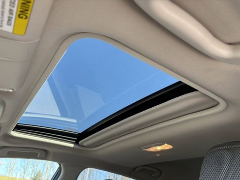 Certified 2024 Subaru Crosstrek 2.0i Premium image 28