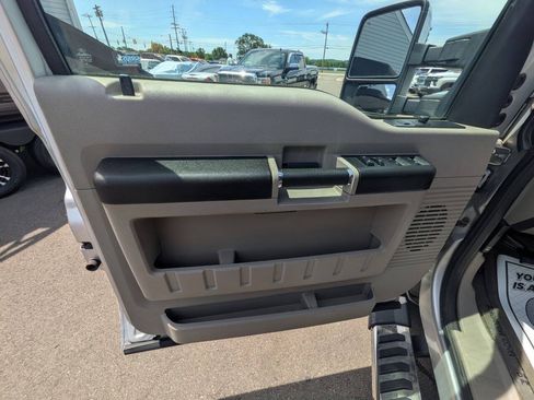 Used 2010 Ford F250 Lariat AWD/4WD image 19