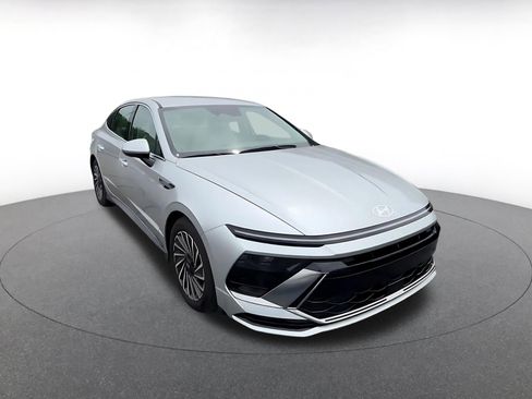 Used 2025 Hyundai Sonata SEL image 5