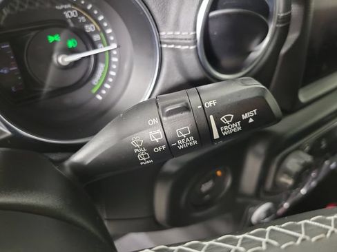 Used 2021 Jeep Wrangler Unlimited Sahara AWD/4WD image 26