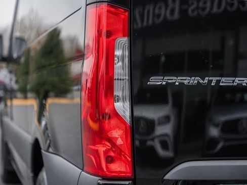 Used 2024 Mercedes-Benz Sprinter 2500 image 7