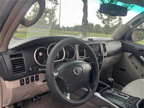 Used 2007 Toyota 4Runner Limited image 11