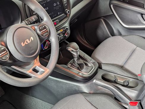Used 2024 Kia Soul LX FWD image 20