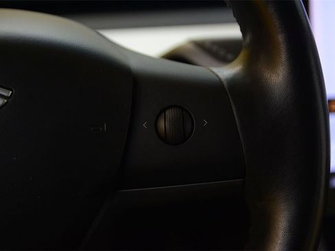 Used 2018 Tesla Model 3 Long Range image 15
