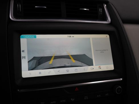 Used 2019 Jaguar E-PACE S image 22