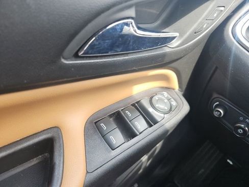 Used 2019 Chevrolet Equinox Premier FWD image 42
