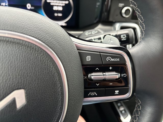 Certified 2023 Kia Sorento SX Prestige AWD/4WD image 25